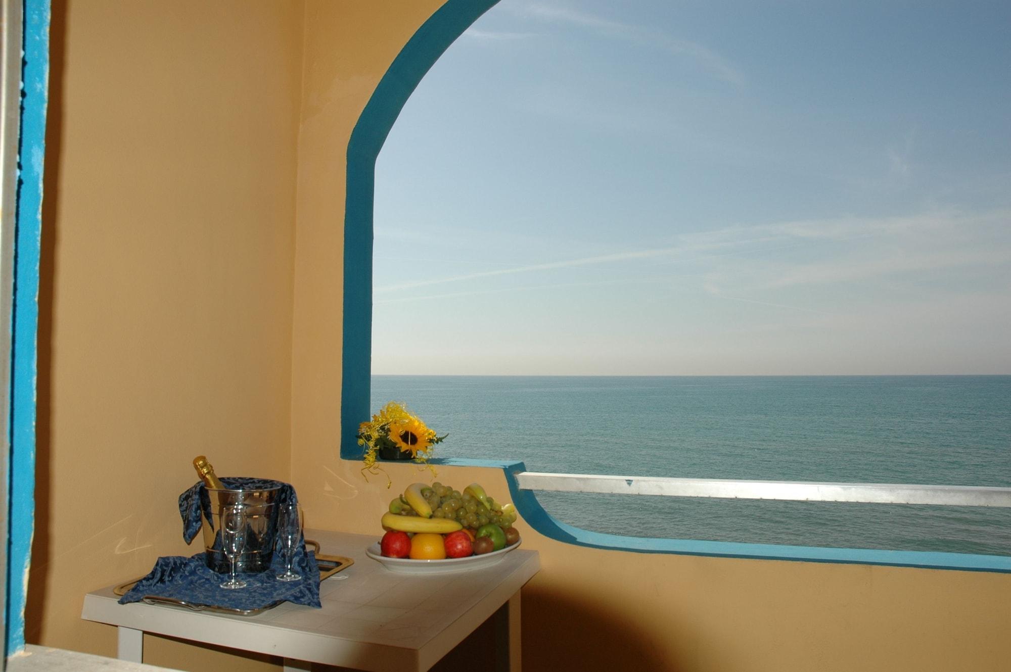 Grand Hotel Dei Cesari Dependance アンツィオ エクステリア 写真